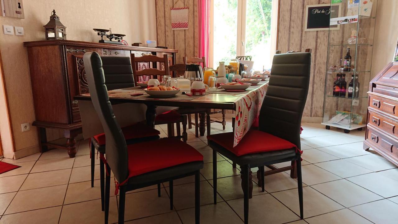 Les Chambres Du Relais Liettres Exterior photo